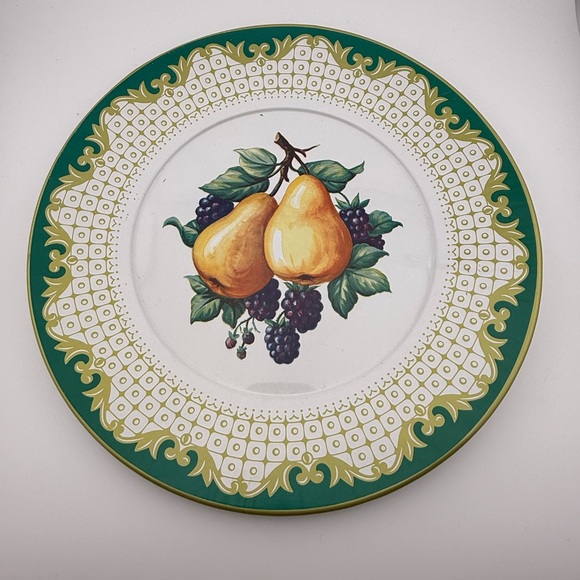 Vintage Metal Hanging Plates, Tin Plate, Collector Plate, Fruit Plates, Set of 4 - Picture 2 of 6